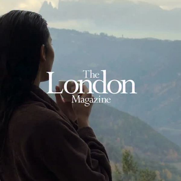 Peak excitement, slowed down. Grounding moments in our holistic retreat floating above the treetops,...